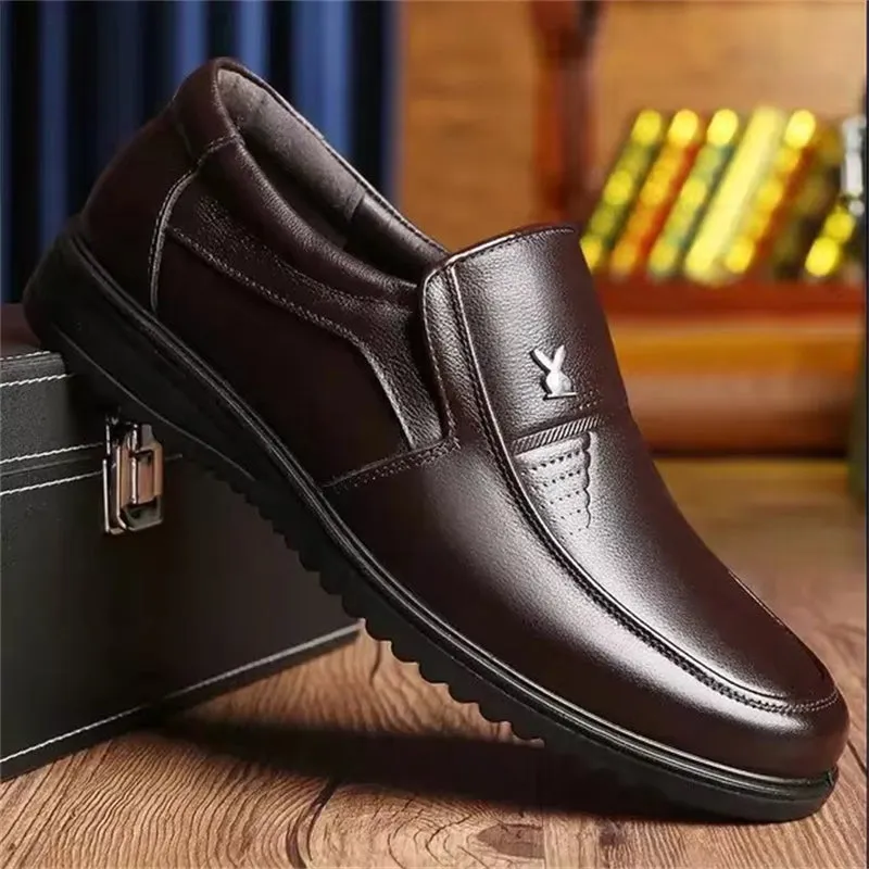 Men's Middle-Aged Casual Cozy Patent Leather Dress Shoes