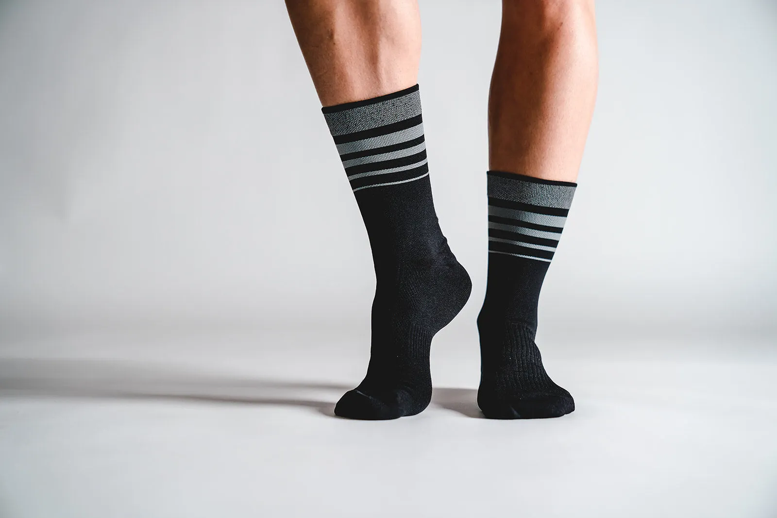 PYR REFLECTIVE RUNNING AND CYCLING SOCKS